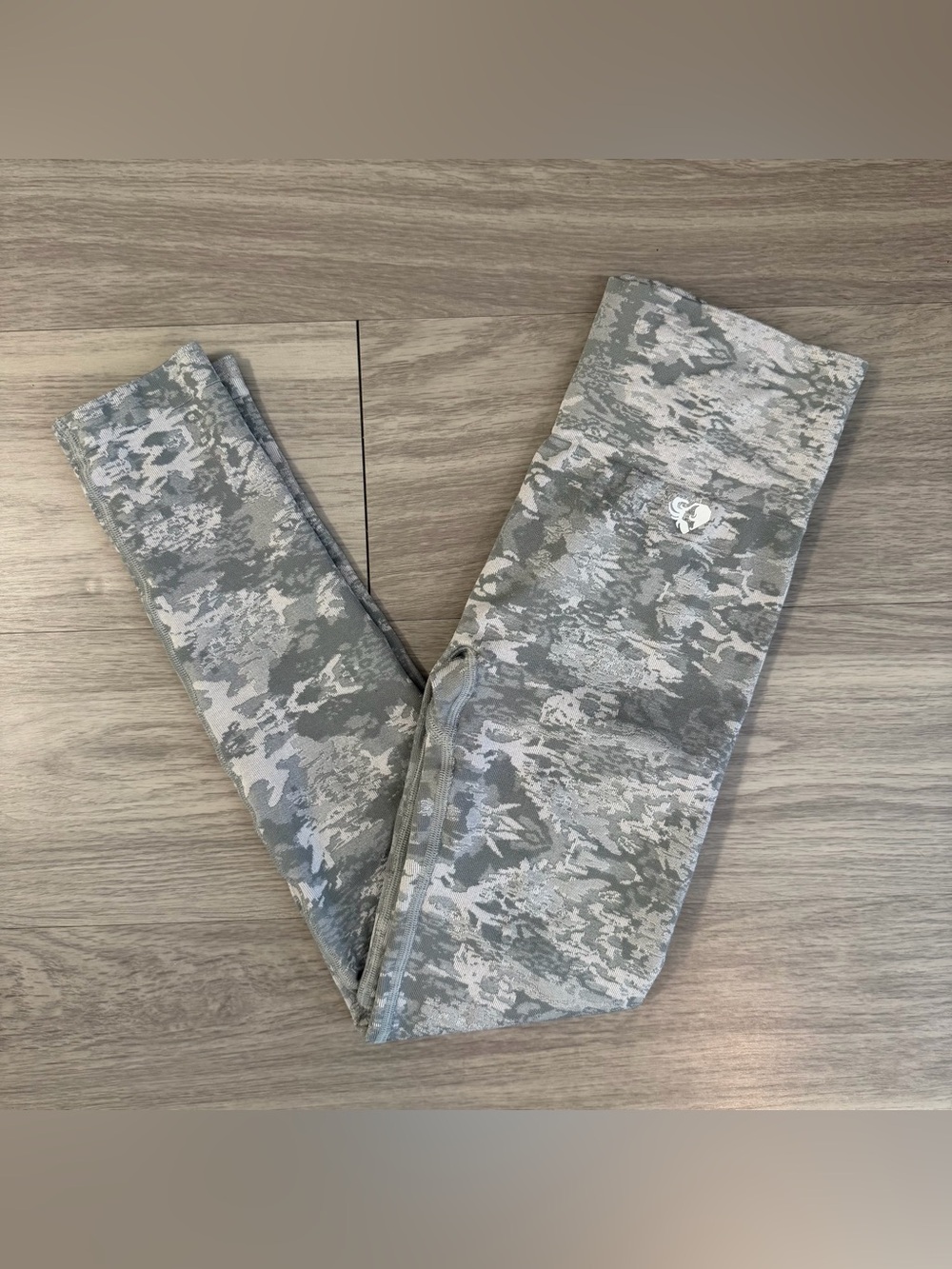 Women's Best Camo Seamless Leggings Grey | Women’s Medium